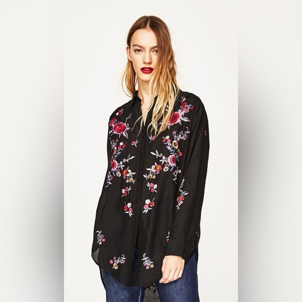 Zara floral embroidered hi low button down blouse